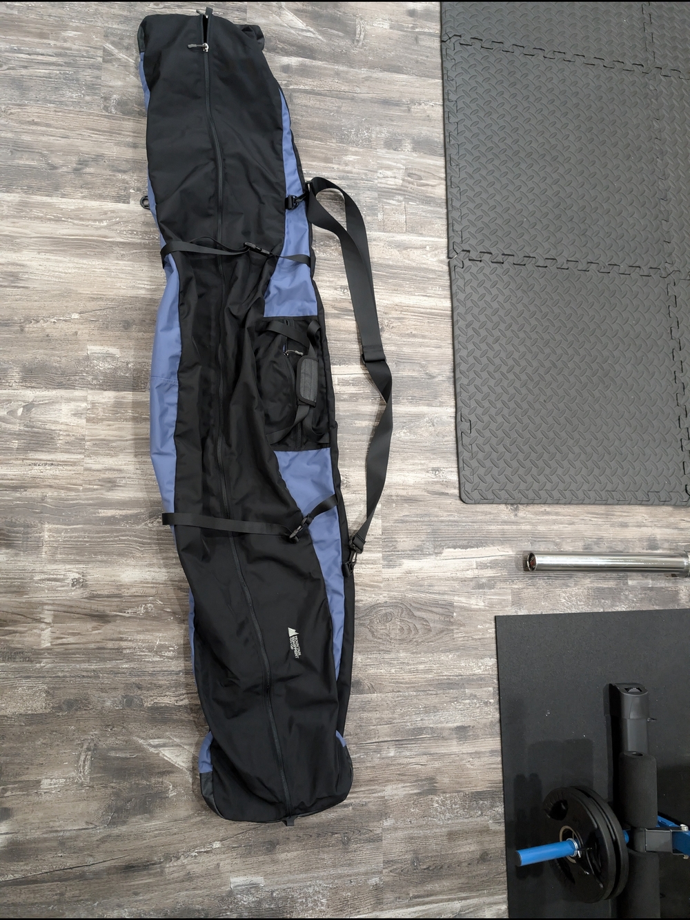 Retro MEC Black and Blue Ski/Snowboard Bag with Shoulder Strap